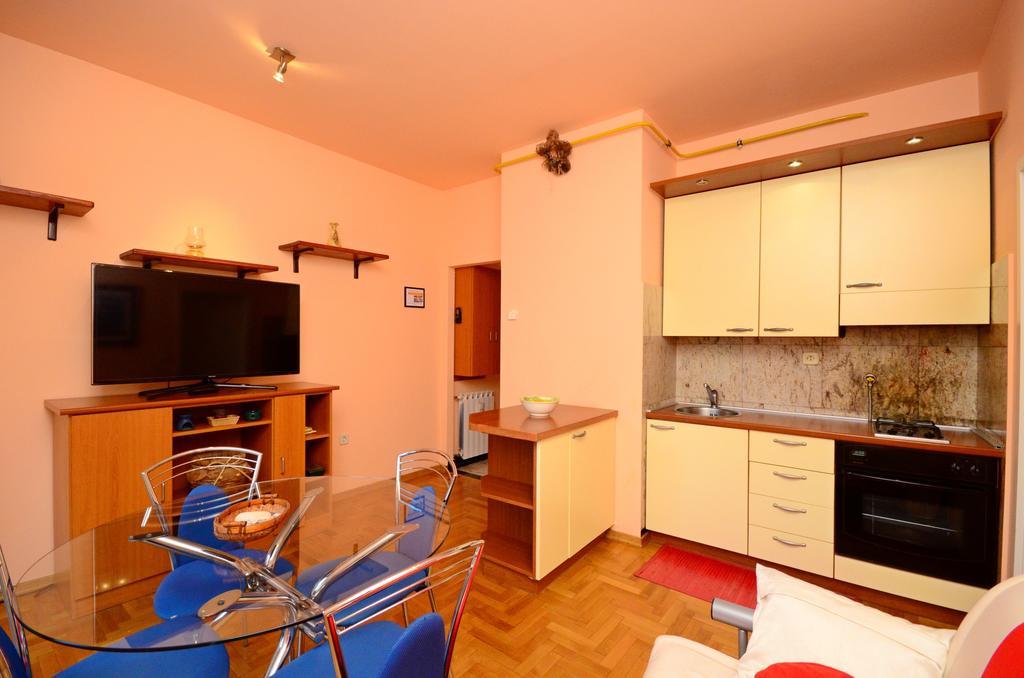 Apartment Blazenka Pula Exterior photo