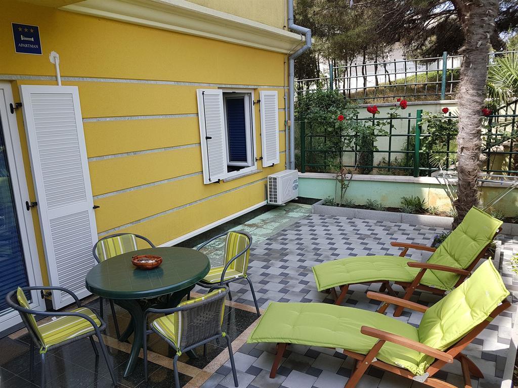 Apartment Blazenka Pula Exterior photo