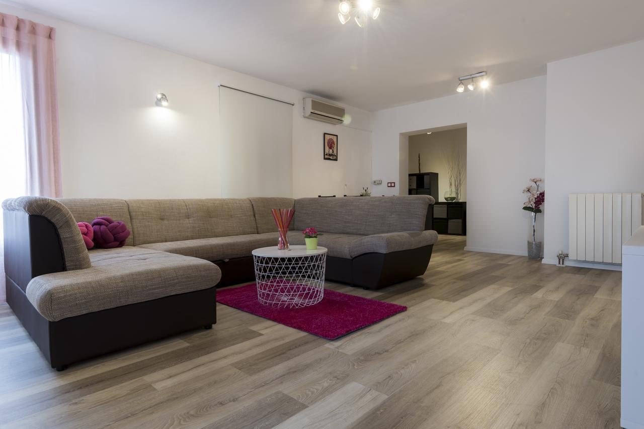 Apartment Blazenka Pula Exterior photo